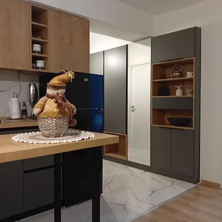 Centar Apartment- Peaceful Neighborhood * Skopje